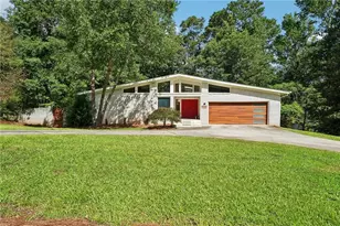 2018 Glacier Dr, Stone Mountain, GA 30087 - Photo 1