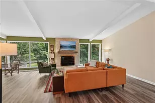 2018 Glacier Dr, Stone Mountain, GA 30087 - Photo 9