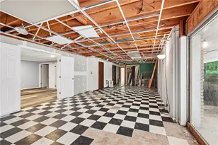 2018 Glacier Dr, Stone Mountain, GA 30087 - Photo 71