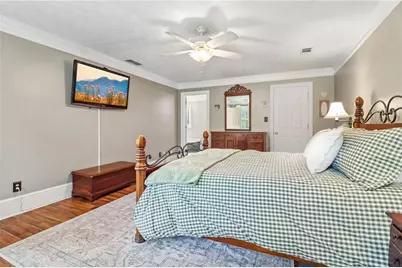 914 Newcastle Drive SW, Lilburn, GA 30047 - Photo 35