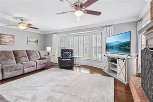 914 Newcastle Dr SW, Lilburn, GA 30047 - Photo 9