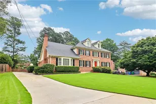914 Newcastle Dr SW, Lilburn, GA 30047 - Photo 3