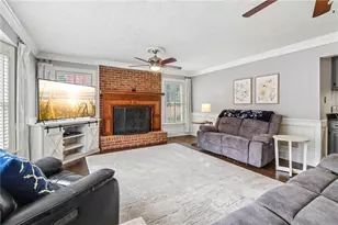 914 Newcastle Dr SW, Lilburn, GA 30047 - Photo 11