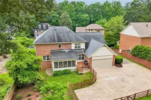 914 Newcastle Dr SW, Lilburn, GA 30047 - Photo 97