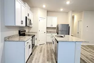 4141 Oakwood Ter Ct, Oakwood, GA 30566 - Photo 9