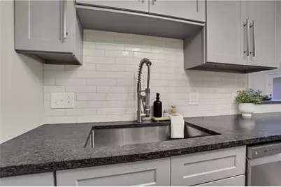 9 Ivy Gates NE, Atlanta, GA 30342 - Photo 13