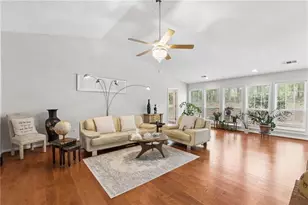 1316 Mandalay Ct SW, Lilburn, GA 30047 - Photo 9
