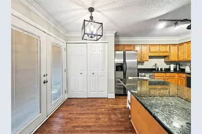 184 Peachtree Hollow Court, Atlanta, GA 30328 - Photo 9
