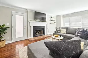 184 Peachtree Hollow Ct, Atlanta, GA 30328 - Photo 5