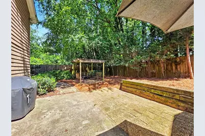 184 Peachtree Hollow Court, Atlanta, GA 30328 - Photo 21