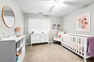 184 Peachtree Hollow Ct, Atlanta, GA 30328 - Photo 15
