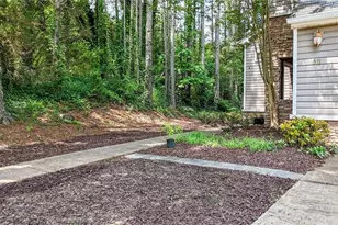 511 W Oaks Dr, Woodstock, GA 30188 - Photo 5