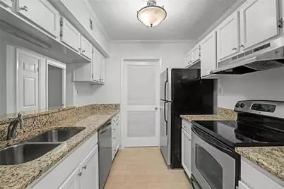 908 Tuxworth Circle, Decatur, GA 30033 - Photo 9