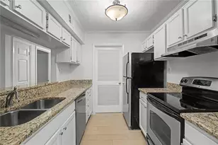908 Tuxworth Cir, Decatur, GA 30033 - Photo 9