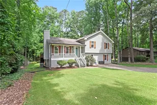 5627 Pinedale Cir, Sugar Hill, GA 30518 - Photo 1