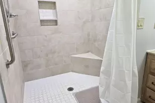 989 Rudolph St, Gainesville, GA 30501 - Photo 5
