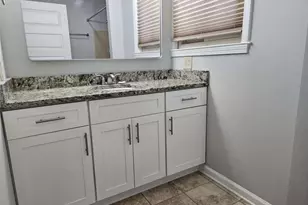 989 Rudolph St, Gainesville, GA 30501 - Photo 9