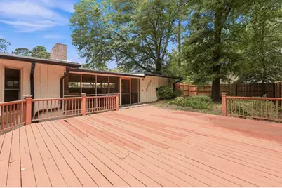 989 Rudolph Street, Gainesville, GA 30501 - Photo 3