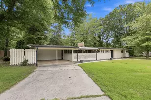 989 Rudolph St, Gainesville, GA 30501 - Photo 1