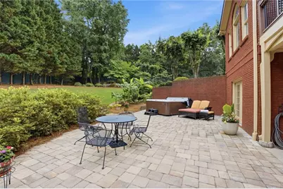 9070 Preston Lane, Suwanee, GA 30024 - Photo 9