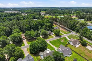 5780 Newberry Point Dr, Flowery Branch, GA 30542 - Photo 41
