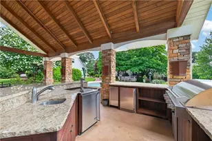 12190 Charlotte Dr, Alpharetta, GA 30004 - Photo 21