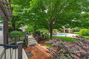 12190 Charlotte Dr, Alpharetta, GA 30004 - Photo 73