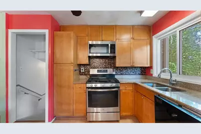 1490 Dewberry Trail, Marietta, GA 30062 - Photo 5