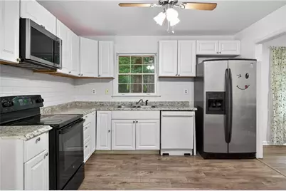 4894 Candlewood Lane, Stone Mountain, GA 30088 - Photo 13