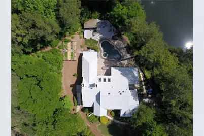 10 Quarry Lake Court, Atlanta, GA 30342 - Photo 3