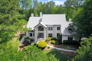 10 Quarry Lake Ct, Atlanta, GA 30342 - Photo 1