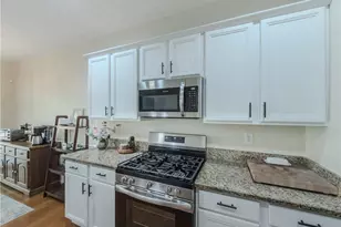 3544 Lantern View Ln, Scottdale, GA 30079 - Photo 13