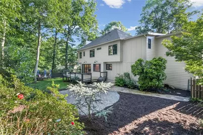 140 N Bluff, Alpharetta, GA 30004 - Photo 39