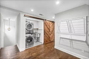 140 N Bluff, Alpharetta, GA 30004 - Photo 29