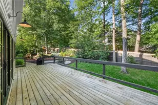 140 N Bluff, Alpharetta, GA 30004 - Photo 35