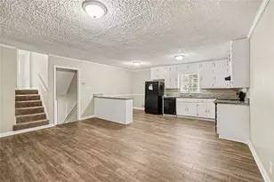 6436 Piney Cir SW, Mableton, GA 30126 - Photo 3