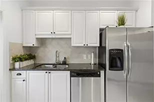 1428 Liberty Pkwy NW, Atlanta, GA 30318 - Photo 5