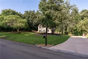458 Coolsprings Trail, Woodstock, GA 30188 - Photo 5