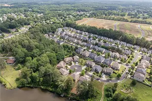 29 Bay Crest Ct, Loganville, GA 30052 - Photo 35