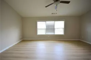 4724 Beacon Ridge Ln, Flowery Branch, GA 30542 - Photo 19