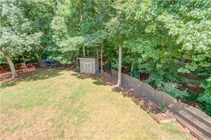 12 Chatham Ct, Jefferson, GA 30549 - Photo 33