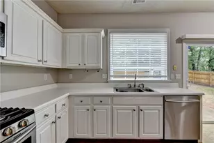565 Alstonefield Dr, Alpharetta, GA 30004 - Photo 13