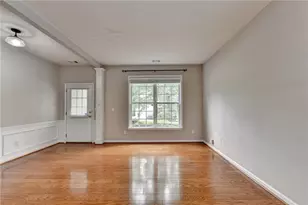 565 Alstonefield Dr, Alpharetta, GA 30004 - Photo 5