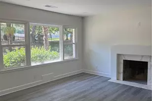 1726 Centra Villa Dr SW, Atlanta, GA 30311 - Photo 5