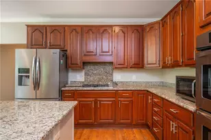2865 Stoneglen Close, Roswell, GA 30076 - Photo 21