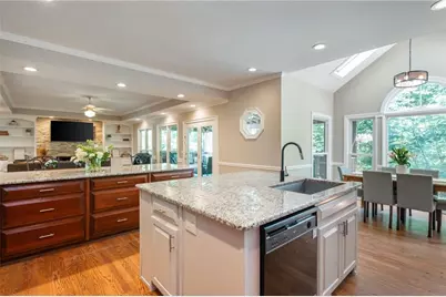 2865 Stoneglen Close, Roswell, GA 30076 - Photo 19