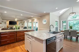 2865 Stoneglen Close, Roswell, GA 30076 - Photo 19