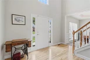 200 Finsbury Park Ct, Suwanee, GA 30024 - Photo 3