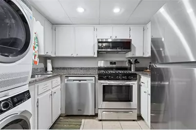 327 Lakemoore Drive #B, Atlanta, GA 30342 - Photo 17