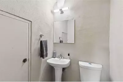 327 Lakemoore Drive #B, Atlanta, GA 30342 - Photo 11